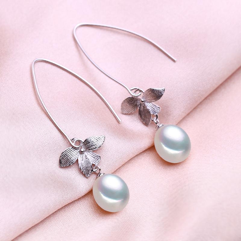 

Сережки SENIKO з натуральними прісноводними перлами Геометричний дизайн Модні довгі сережки з кубічним цирконієм для жінок Подарунок дівчині білий