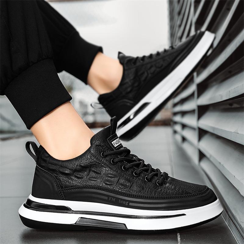 Casual shoes spring new student sports outdoor board shoes leather black tooling men's shoes