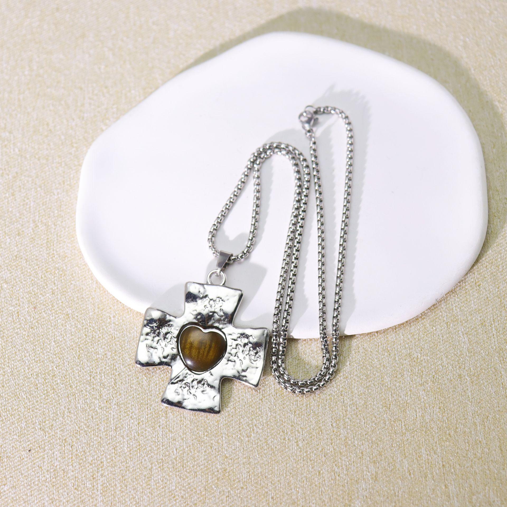 Exaggerated Heart & Tiger Eye Pendant Necklace - Unique Design