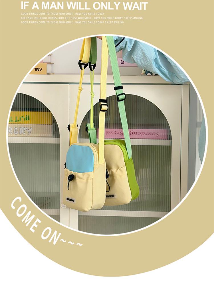 Trendy Waterproof Mini Crossbody Bag: Lightweight, Versatile Phone Pouch for Casual Summer Style