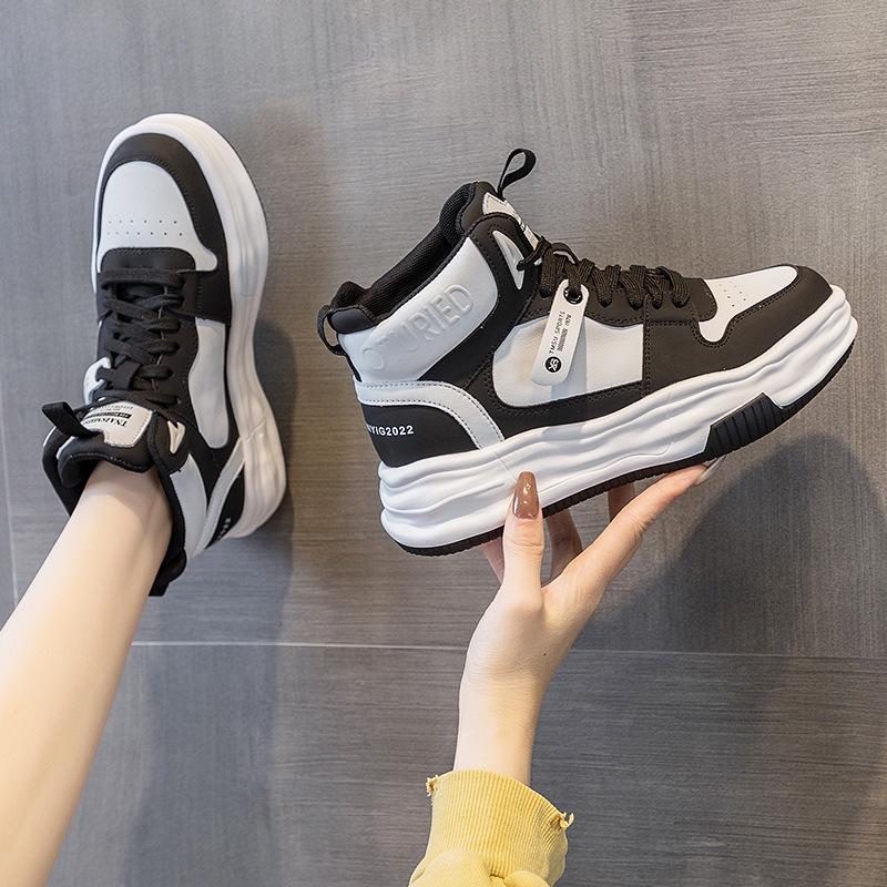 Zapatillas blancas de caña alta con suela gruesa para mujer 2025 - Terciopelo afelpado, estilo deportivo casual que combina con todo para otoño/invierno.