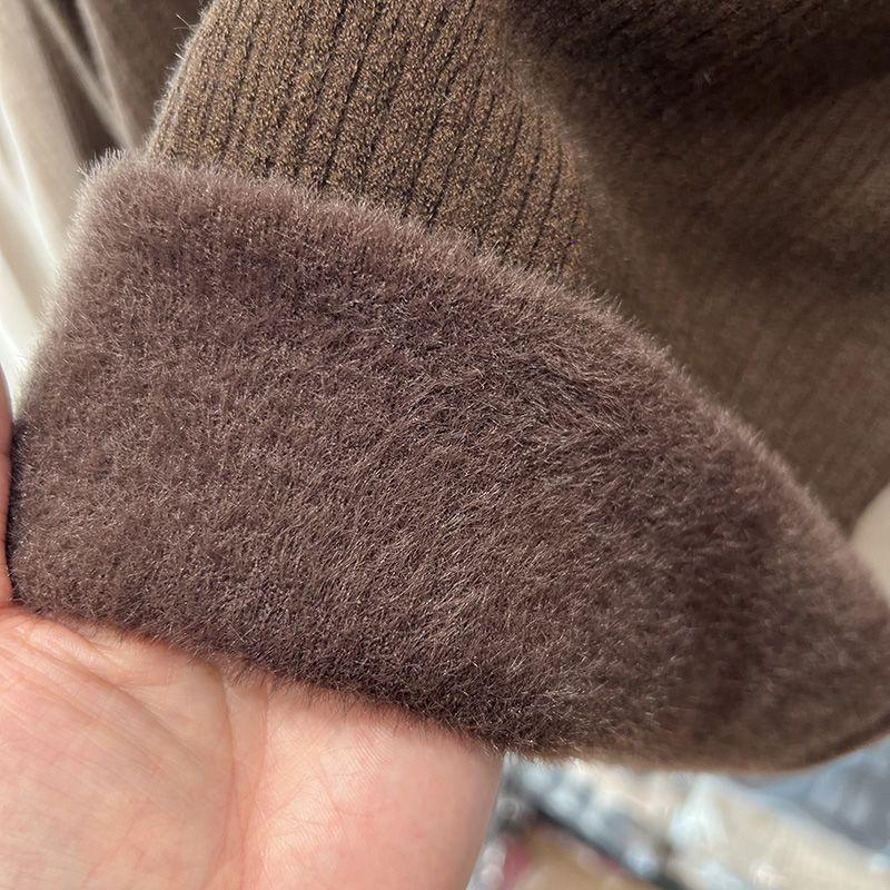 Women's High-Neck Velvet-Lined Sweater: Trendy, Thickened Base Layer for Autumn/Winter 2025