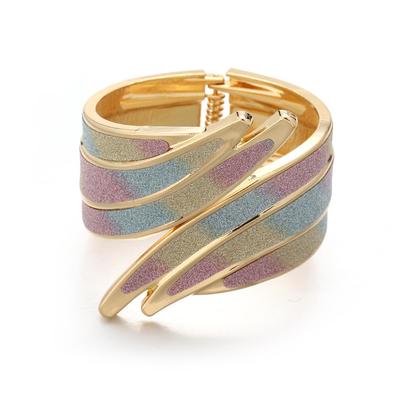 Bracciale Aperto in Metallo con Ala d'Angelo Moda Esagerata Semplice