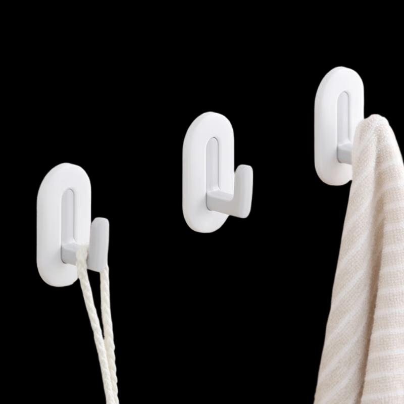 Camellia Plastic Wall Hooks (4-Pack)
