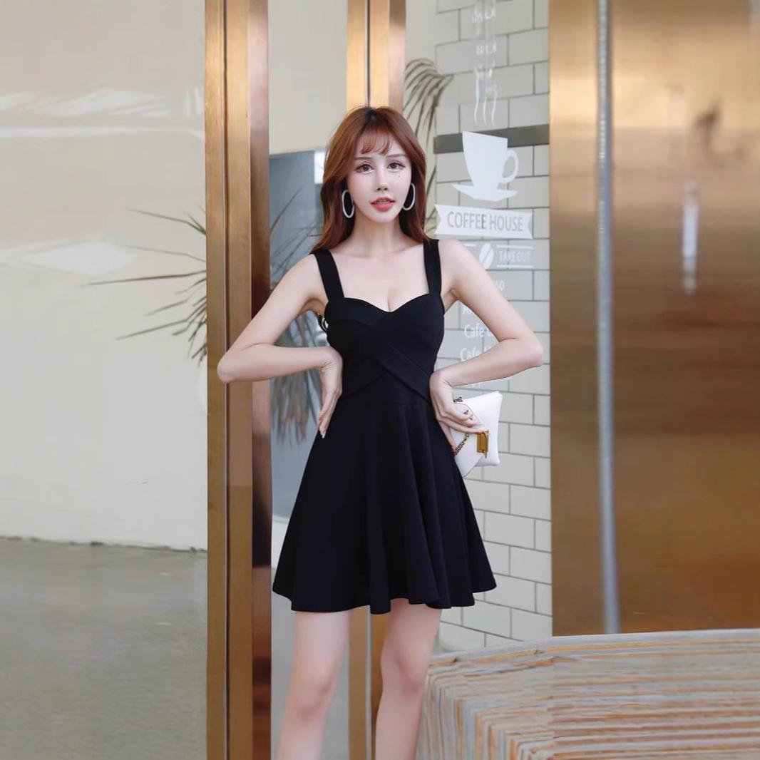 

Лето 2025 Сексуальное платье-комбинация с открытой спиной - Облегающее и короткое Double Extra Large чёрный