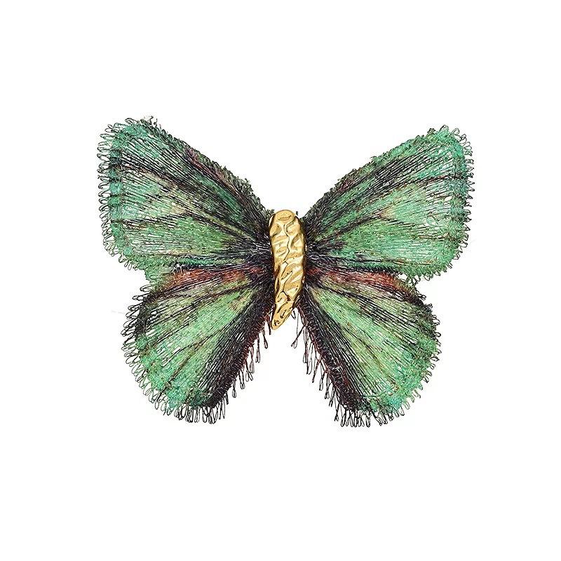 

Versatile Retro Luxury Gradient Butterfly Brooch: Exquisite Embroidered Fashion Accessory зелёный