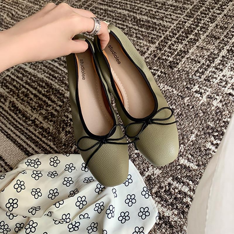 High-end cowhide version~ Xiaoxiangfeng bow light mouth flat-soled single shoes female soft-soled fairy wind round head ballet shoes