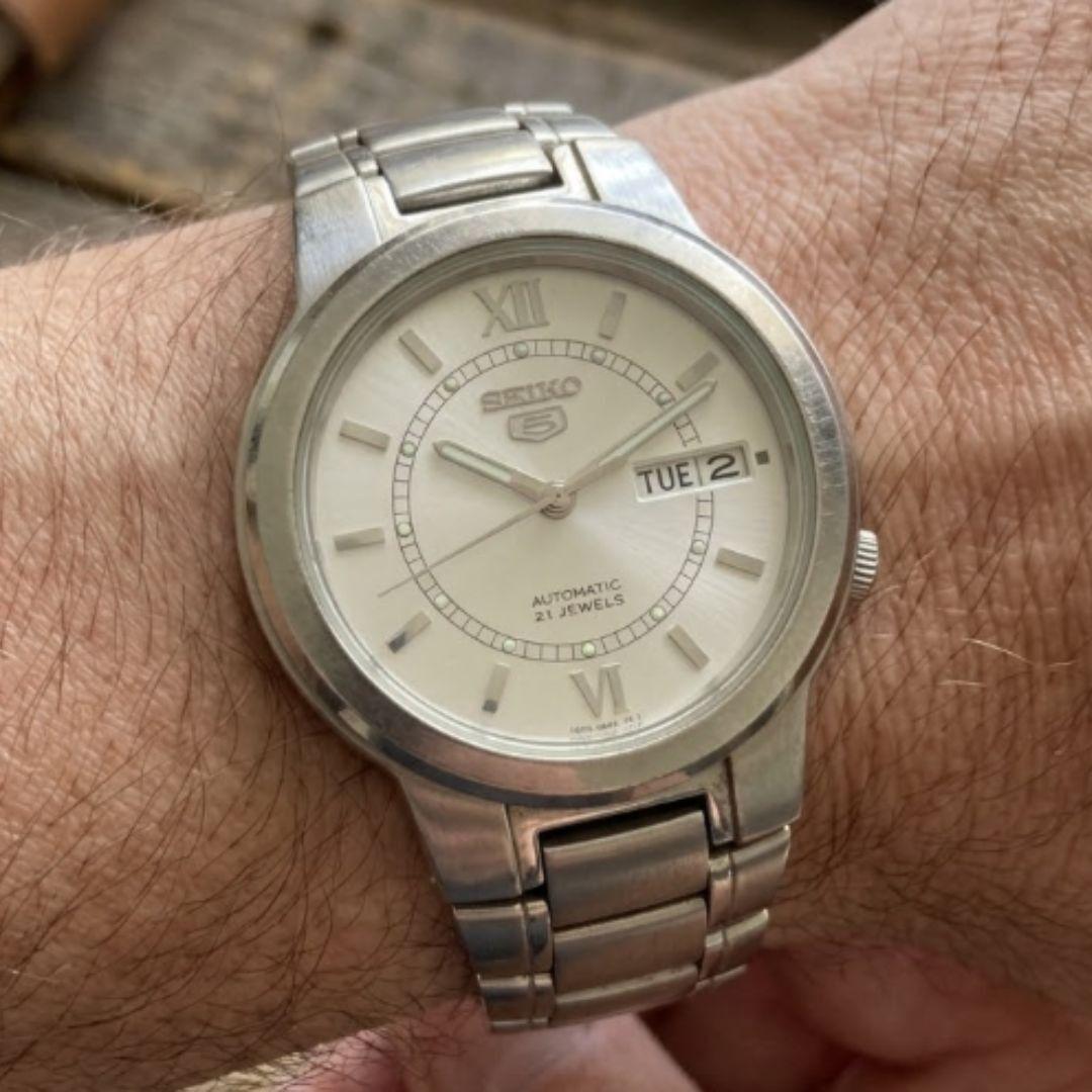 [Seiko 5/Manufactured in September 2009/In operation] SEIKO 5 7S26B-02N0 Automatic winding 21 jewels Day Date Roman index