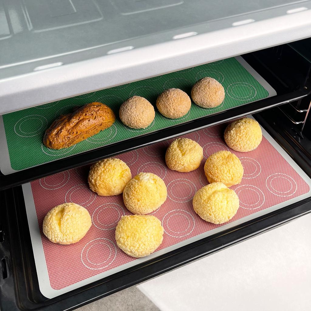 1PC Silicone Baking Mat for Oven, Reusable Non Stick Cookie Sheet Liner For Macaroons, Pizza, Toaster, Bread Making, Green Pink