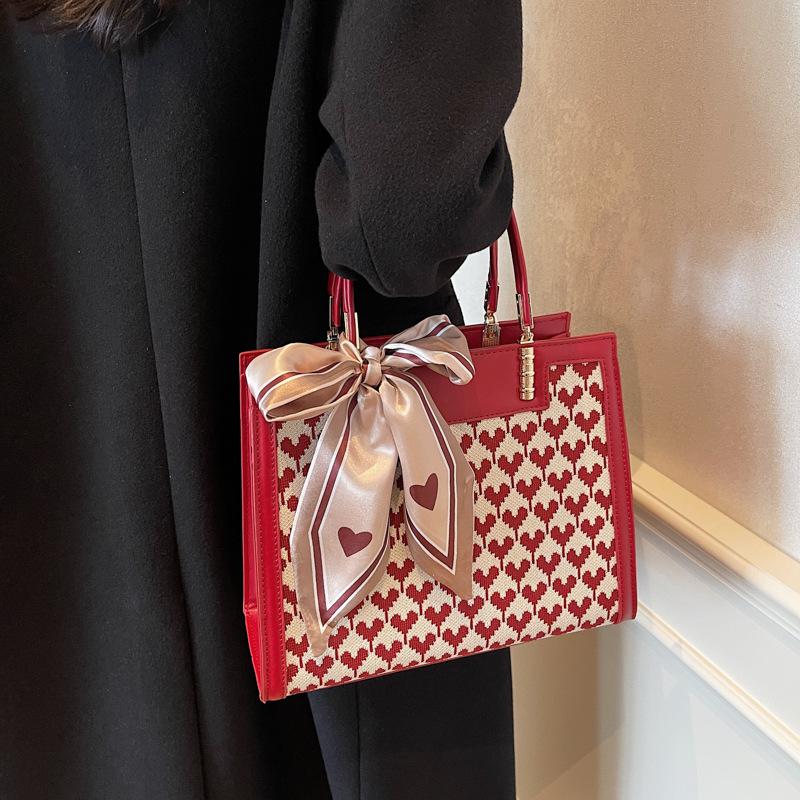 

Сумка Thousand Birds красная женская 2025 новая темпераментная свадебная сумка для невесты премиум класса сумка через плечо сумка для мамы 27*9*23