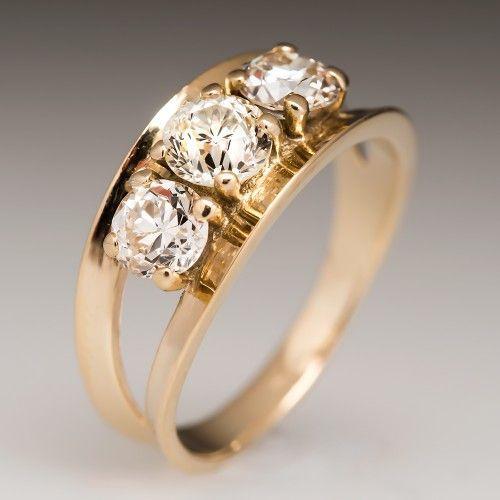 European, American and Korean versions of simple zircon rings, fashion temperament, hollow ring rings, accessories