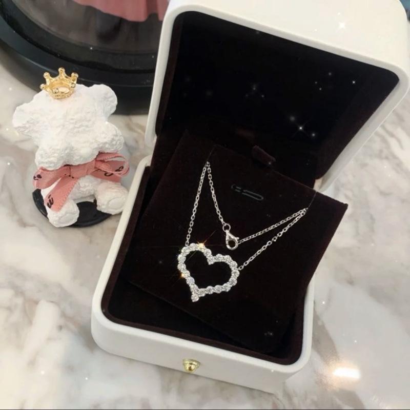 Niche Design Luxury Heart Necklace - Women's Sweet Gift Jewelry