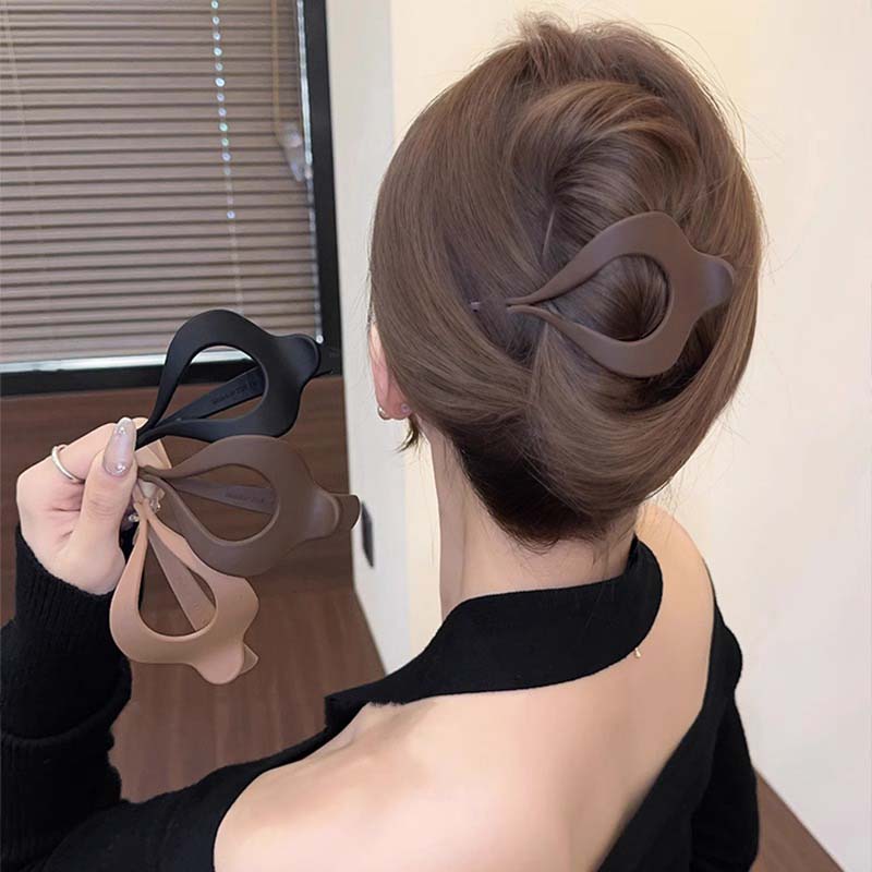Fashion Plastic Duckbill Clip Hair Clip for Women Simple Solid Color Geometric Oval Hollow Temperament Hairpin Hair Accessories