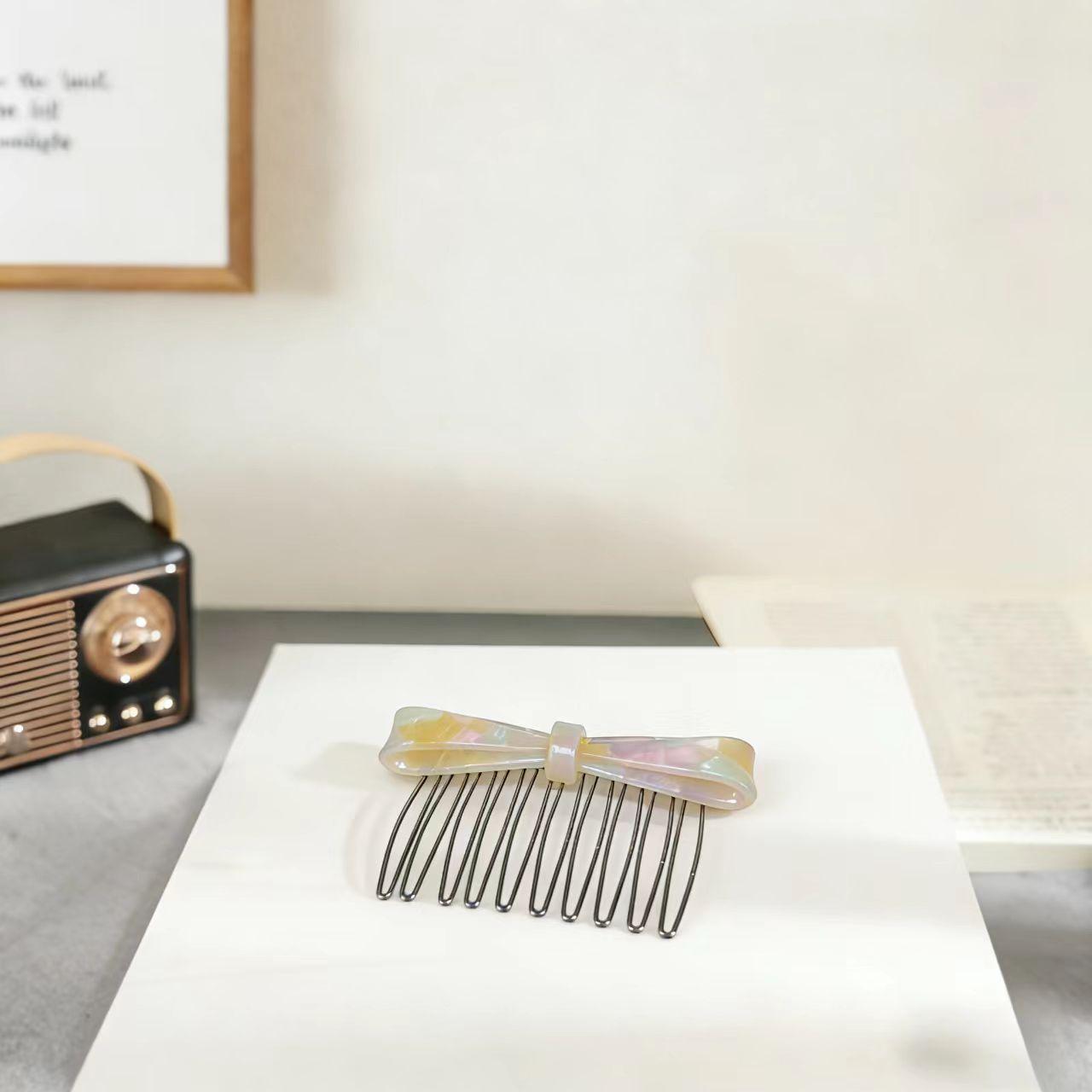 Elegant Japanese and Korean Headdress: Acetate Bow Hair Comb for Women