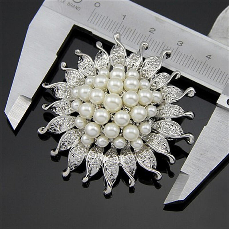 Vintage Silver Plated Imitation Pearl Beads Flower Brooch For Wedding Gift