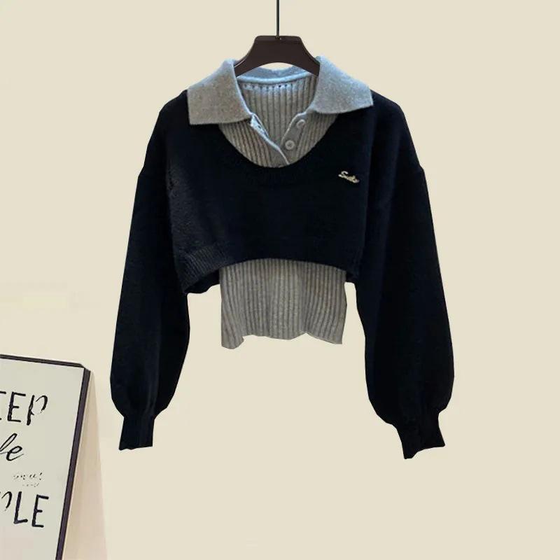 "Frühjahr 2025 Damenmode: Anti-Aging-Set aus lockerem Pullover und Swingrock"