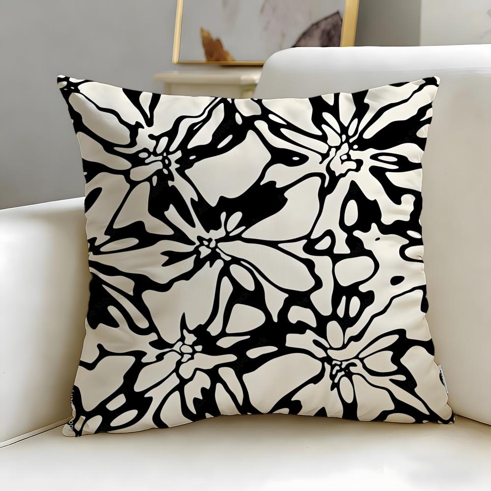 Checkerboard Cushion Cover Soft EasyWash Pillow Case Versatile for Couch Bed Travel and Office