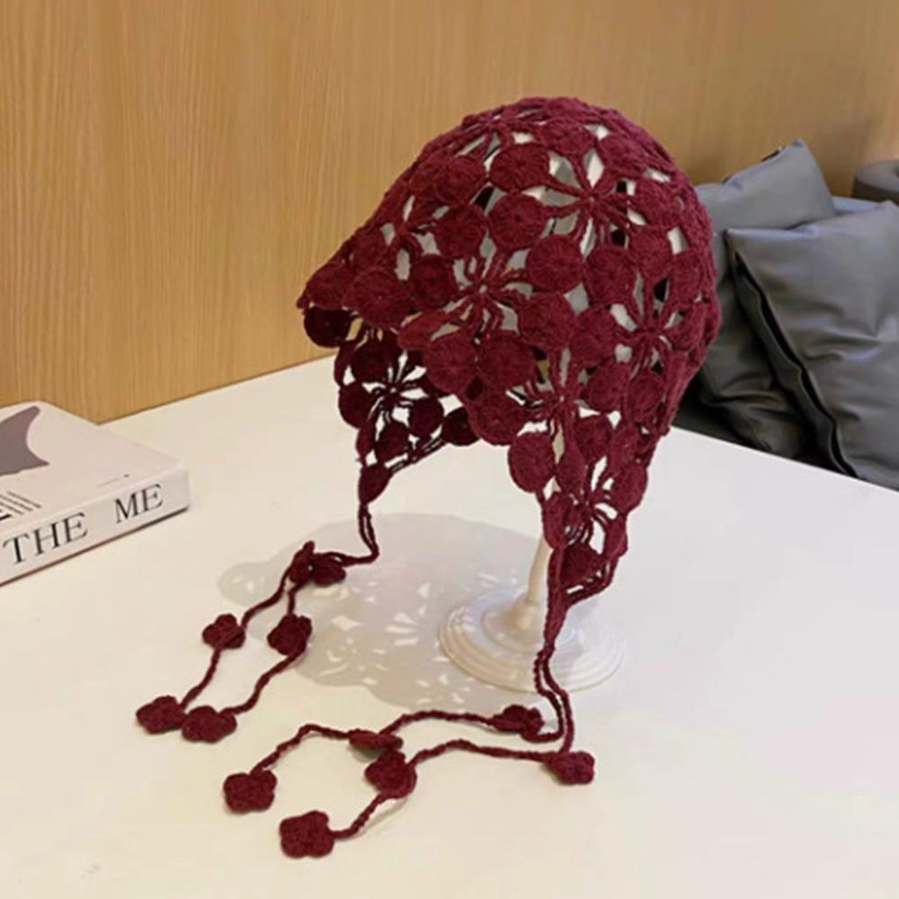 

Elegant Women Hat Crochet Skullies Cap Bohemian Style Hollow Flowers Hat for Women Photography