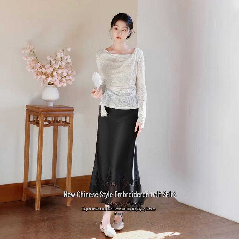 Elegant Embroidered New Chinese Style Black Satin Midi Skirt