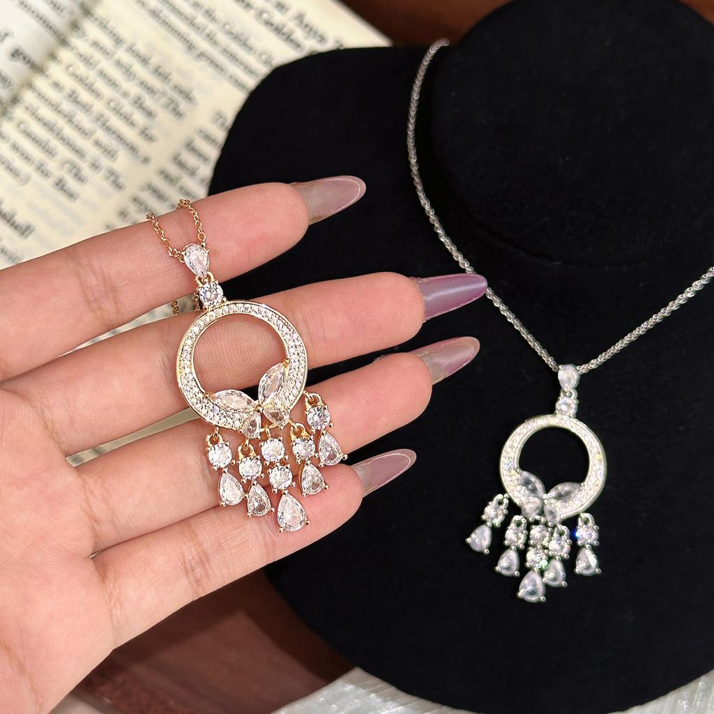 French super flash exaggerated red butterfly flower fringed pendant necklace light luxury heavy industry sweater chain