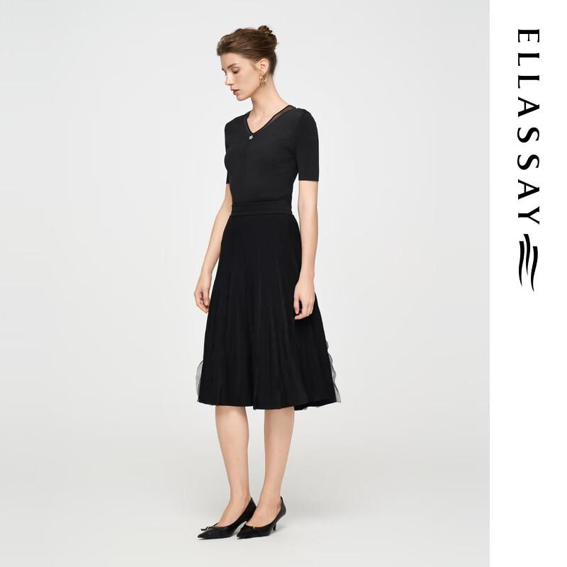 ELLASSAY Women's V-Neck Slim Fit Short Sleeve Knit Top