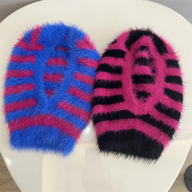 

Niche contrasting color horizontal stripe imitation mink balaclava hat women s warm ear protection cold pullover hat One size рожевий червоний колір