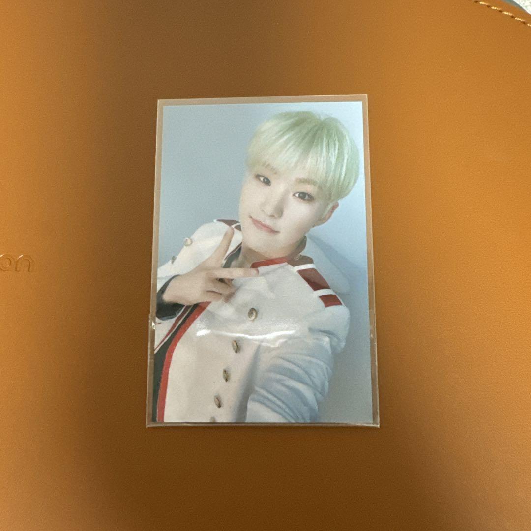 

[USED] Seventeen Hoshi Ideal Cut Caratzone Trading Card