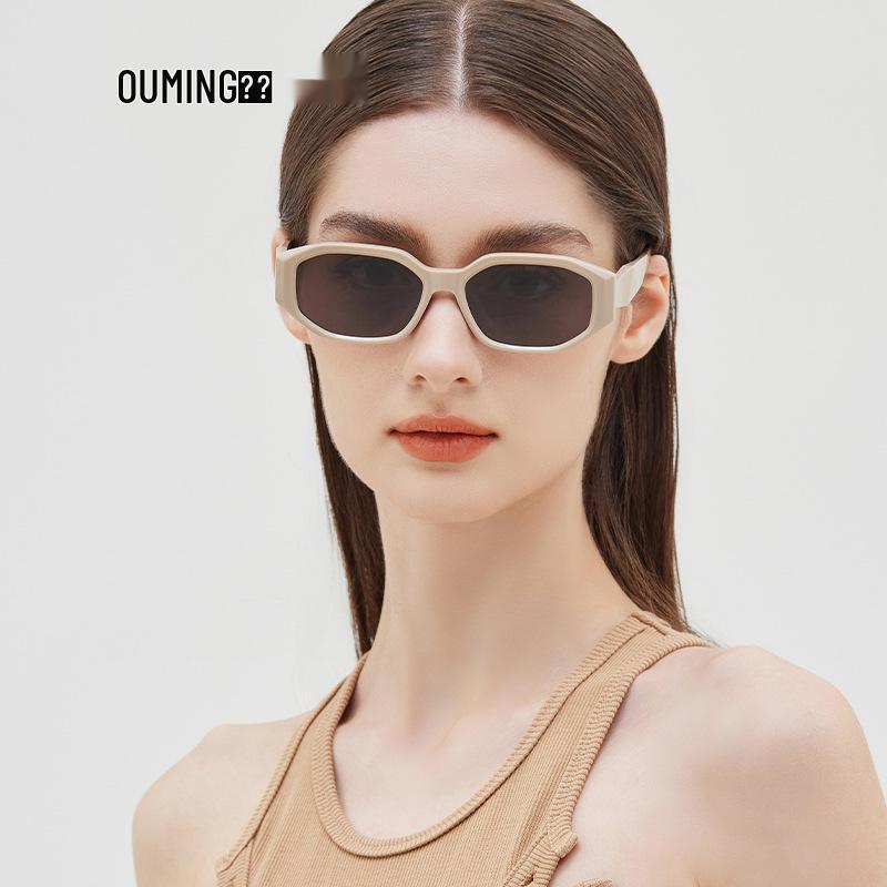 Unisex Trendy Runway Street Style Sunglasses - Small Metal Frame
