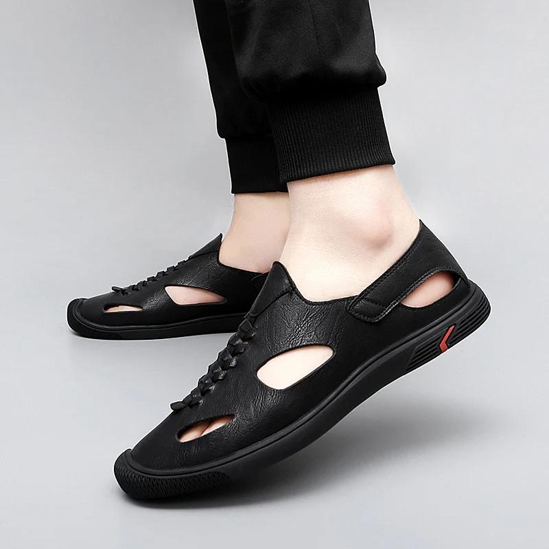 2024New Summer Men Soft Sole Sandals Casual Leather Men Anti Slip Hollow Out Flat Designer Sandals Casual Anti-slip Outdoor Shoe