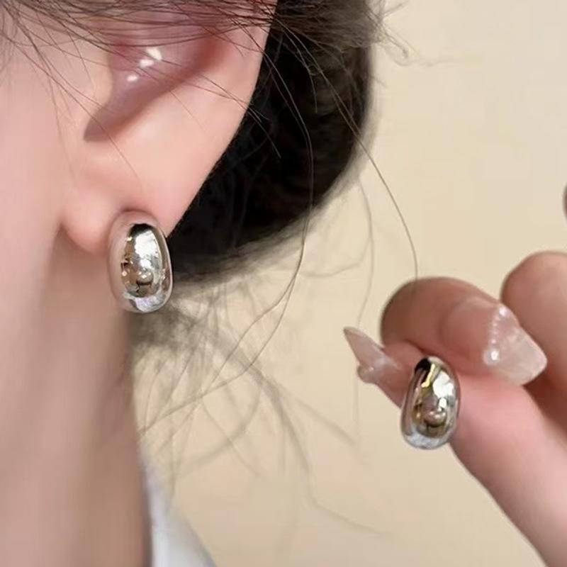 Orecchini a Bottone Semplici per Donna: Orecchini Eleganti, Regali di Compleanno