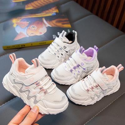 Frühling und Herbst Neue Kindersportschuhe Mesh-Oberfläche Atmungsaktive Einzelschuhe Kleine Mittlere Kinder und Mädchen Kleine weiße Schuhe Grundschule
