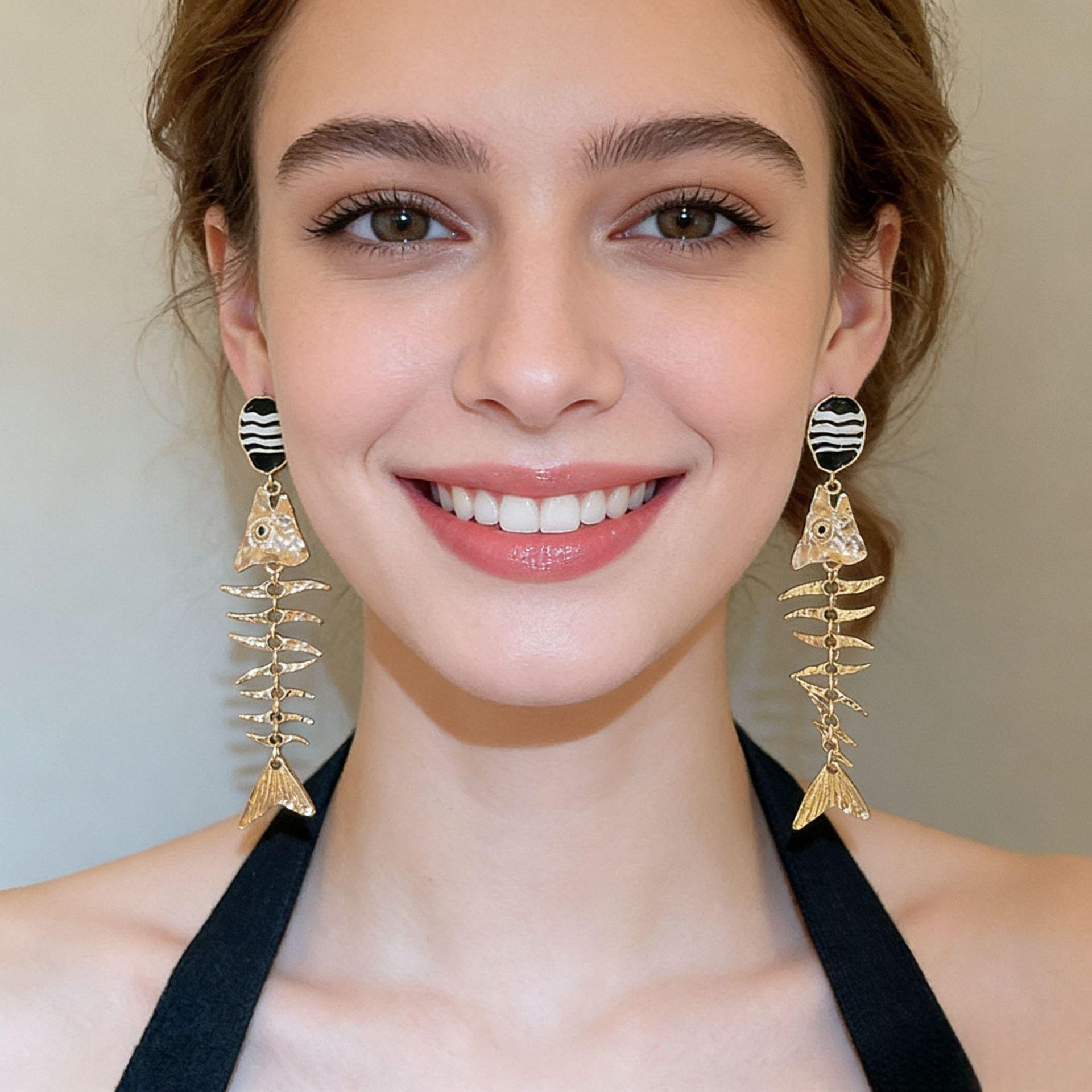 Women s Creative Alloy Fishbone Earrings - Fashionable, Versatile, and Elegant.