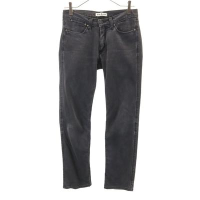 Broeken en rokken – Jeans