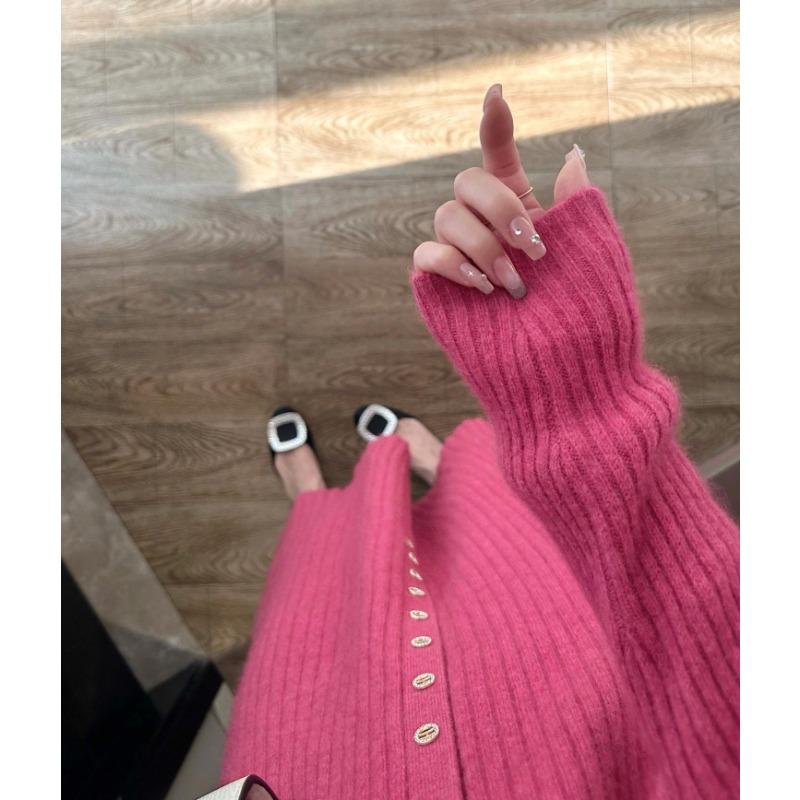 Autumn and Winter New Gentle Wear Salt Light Mature Age Reduction Advanced Sense Super Good-looking Knitted Dress Women