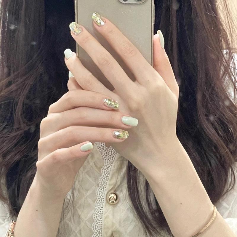 

Handmade Milky Green Glitter Press-On Nails with Large Sequins Phototherapy Glue