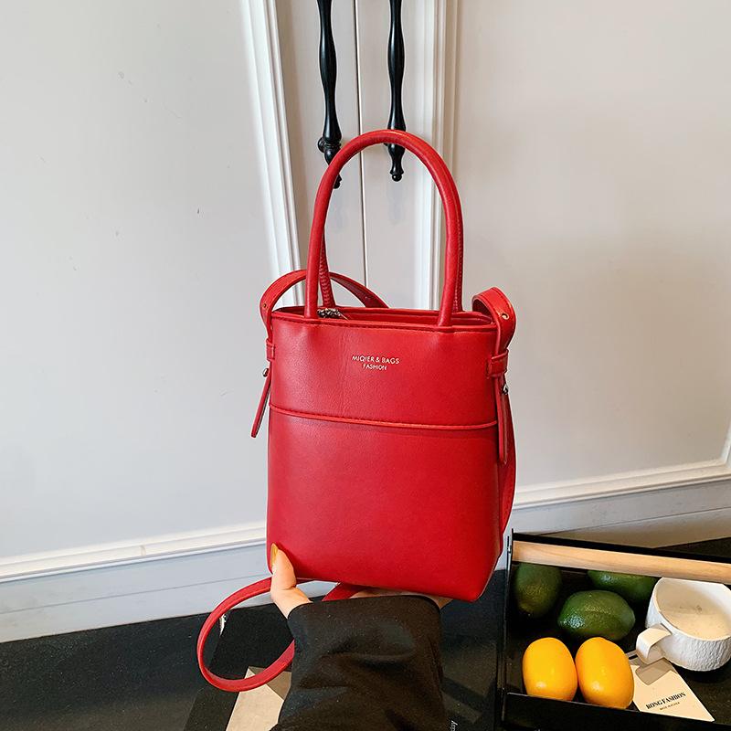 

Premium sense niche bag women s summer new versatile shoulder messenger bag mobile phone bag