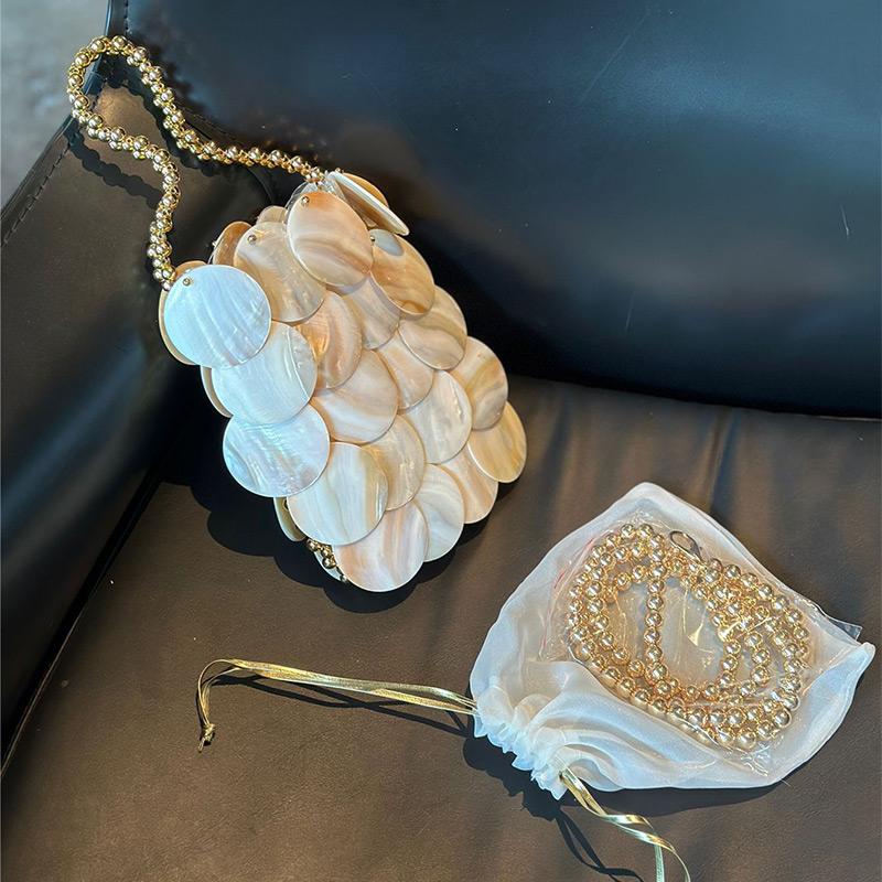 Luxury Banquet Bag Elegant Women's Hand-woven Beaded Natural Shell Bag Fashiable High-end Travel Shoulder Bag Creative Handbag