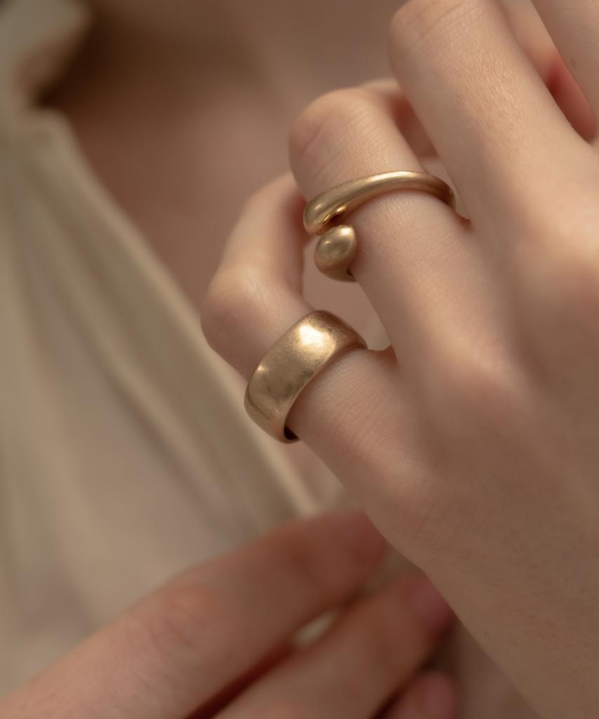 Novice Tokyo Vintage Wide Band Ring / Gold