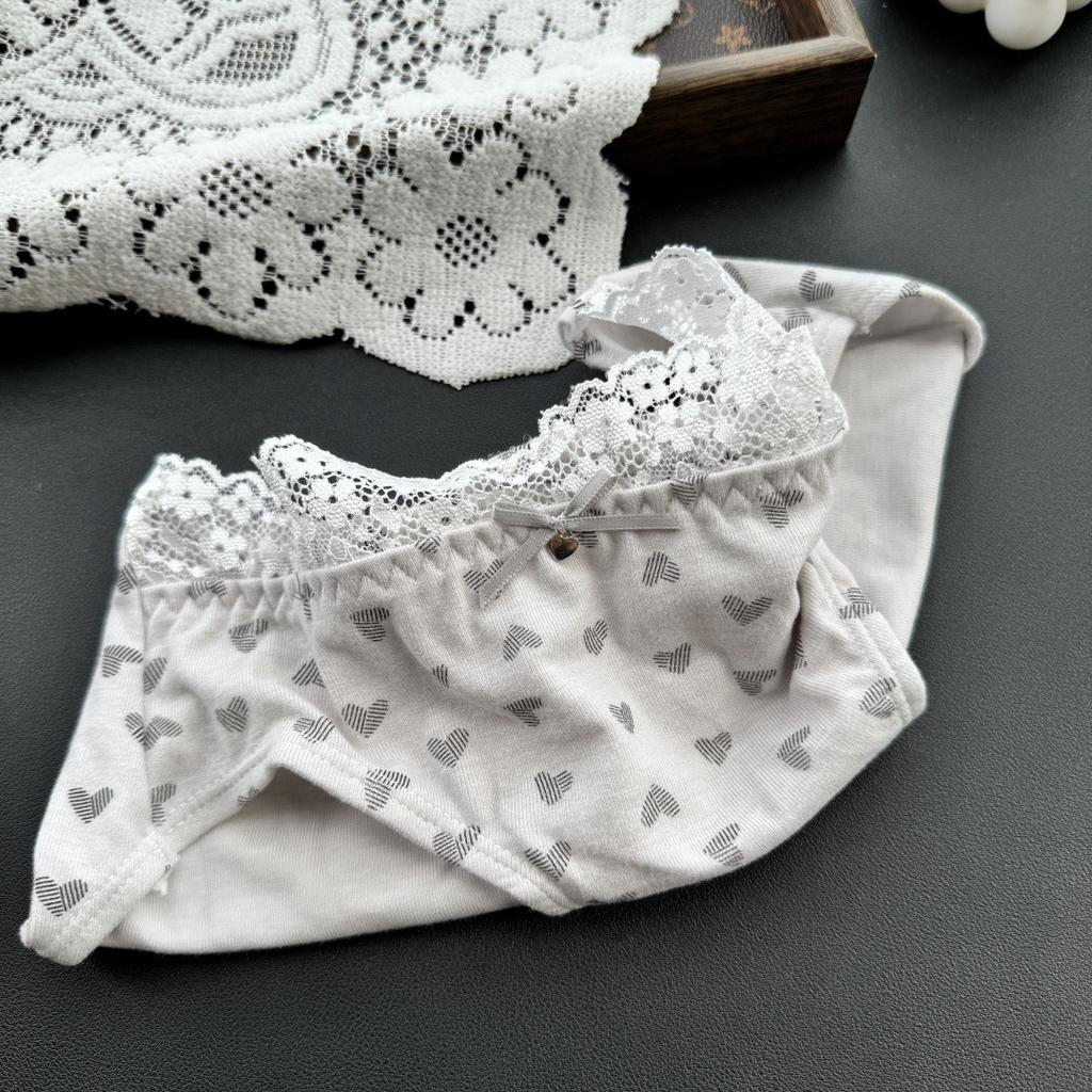 Lady Spring and Autumn Lovely Love Printed Lace Edge Wrapped Hip Mid Waist Underwear