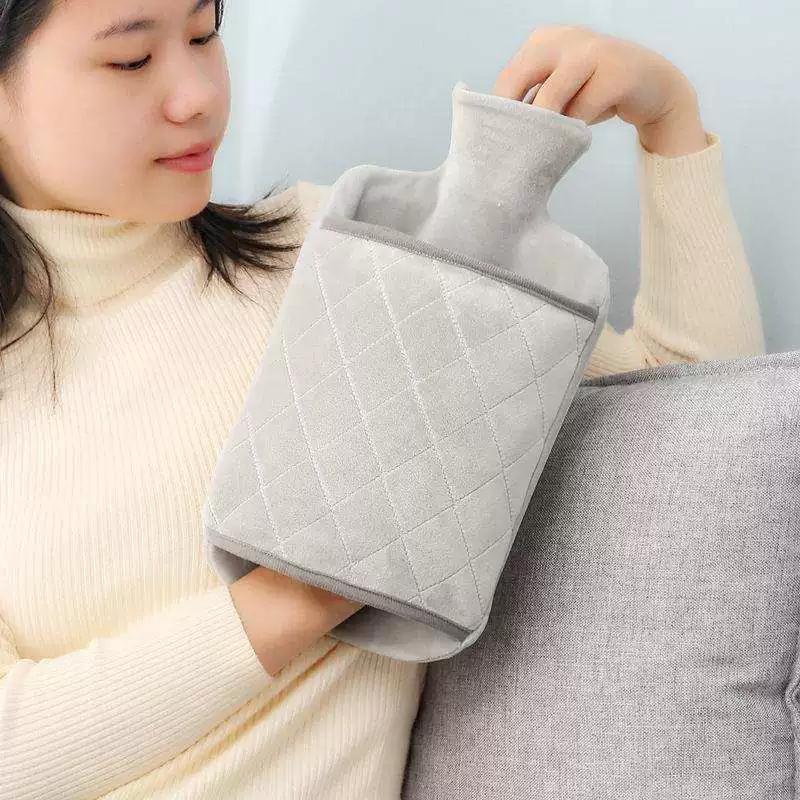 Thickened Explosion-Proof Plush Hot Water Bottle for Filling with Water, Warm Water Bag for Warming the Abdomen, Suitable for Women, Home Use, Hot