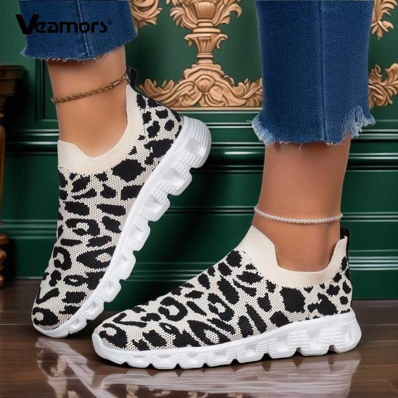Knitted Mesh Women Slip-ons Breathable Lightweight Walking Shoes Soft Sole Comfort Casual Mother Shoes for Working Traveling