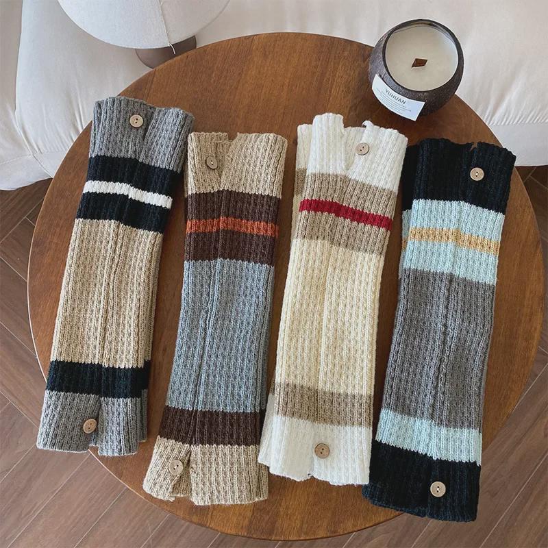 "Women's Japanese Style Striped Button Long Socks - Autumn/Winter Outdoor Warmth"