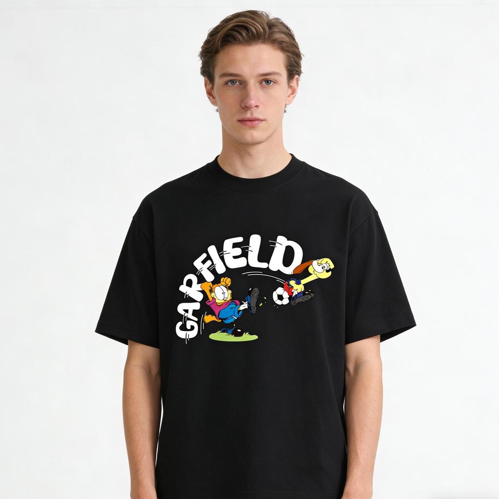 Garfield Football Fun Trendy T-Shirt! American Retro Loose-Fitting Short Sleeve, Unisex, Oversize Couple Tee