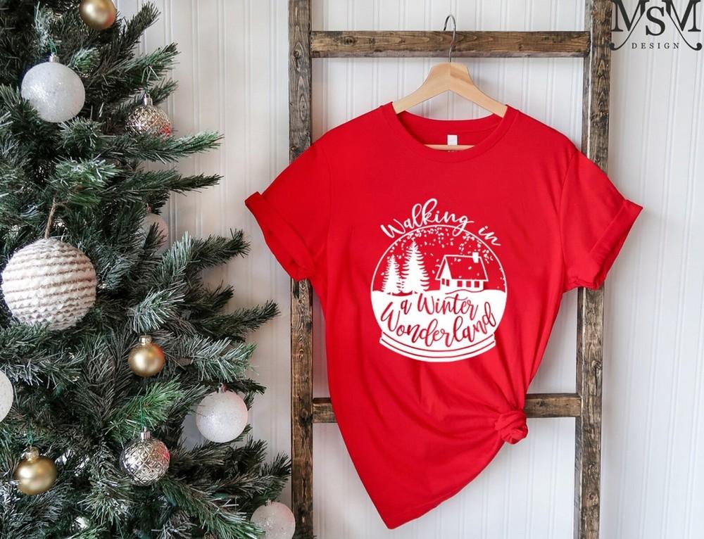 Walking In A Winter Wonderland Shirt, Christmas T-shirts, Holiday Shirts, Winter Unisex T-Shirt XXXL