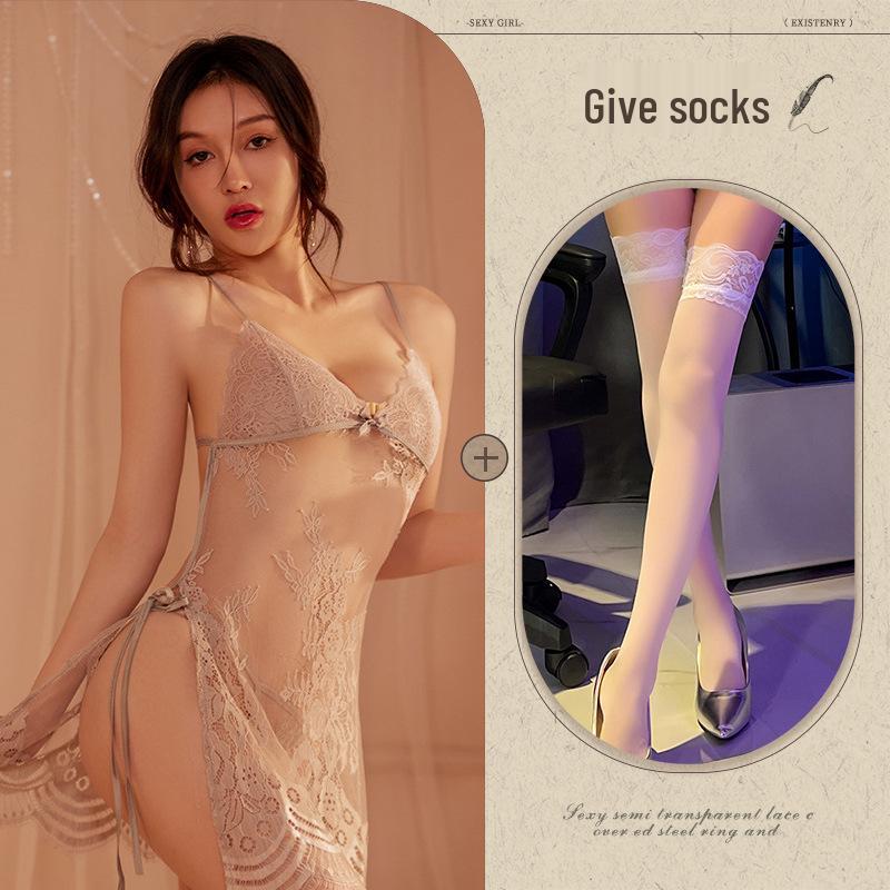 

Чувственная ночная сорочка на подвязках из кружева: Соблазнительное кружевное белье с вырезами 646 One Size