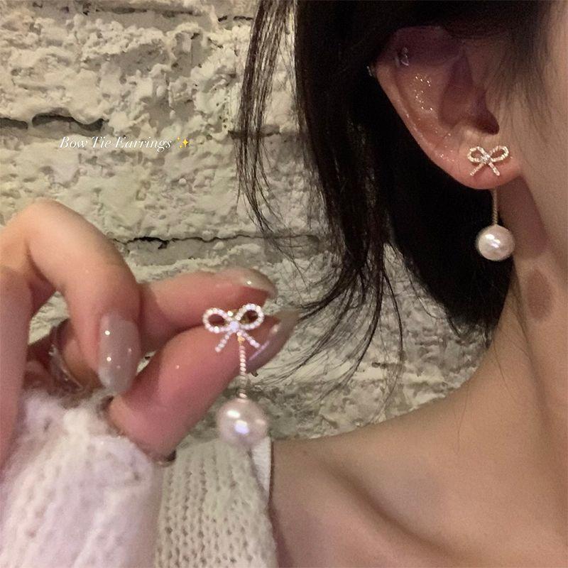 

Accessible Luxury Rear-Mounted Tassel Women s Unique Pearl Earrings S925 Silver Needle Gold Tassel Pearl