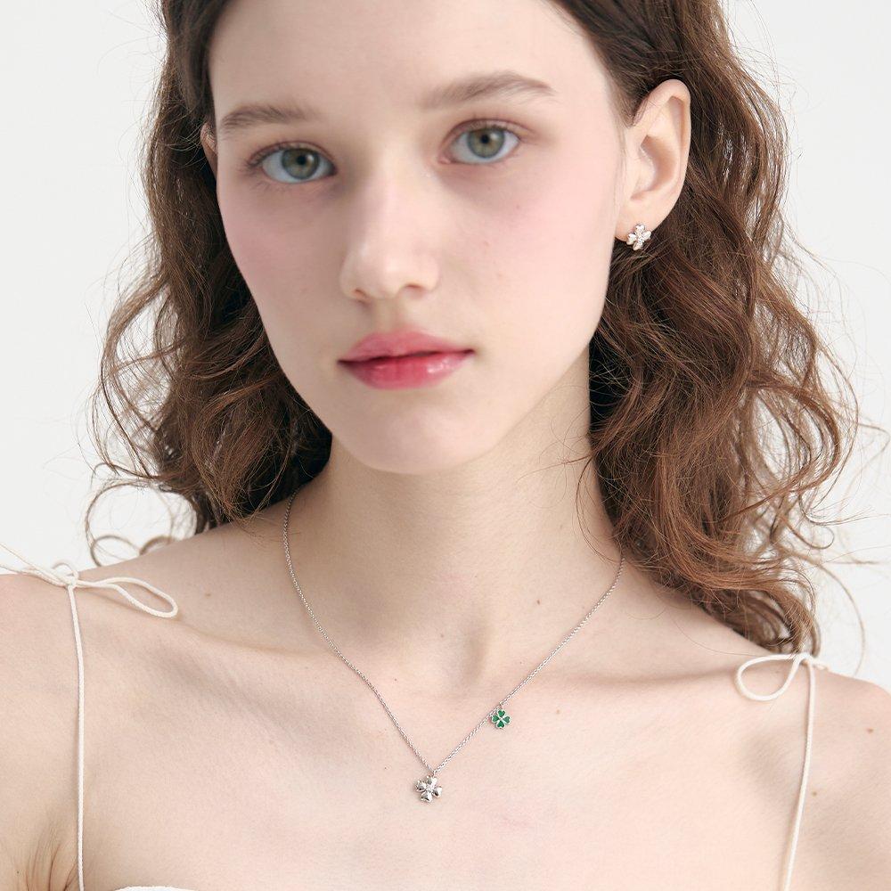 [Rosemont] Silver Green Epoxy Clover Necklace Ra24B21J