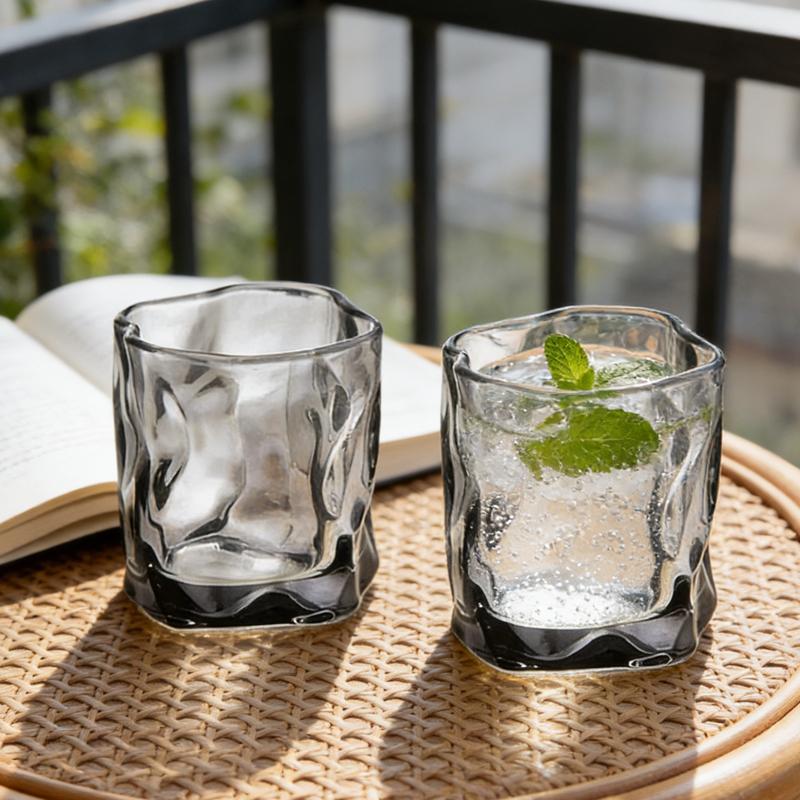 2pcs Whiskey Glass Party Cocktail Glass Juice Iced Coffee Mugs Simple Irregular Twist Glass Cup Drinking Glasses Cocktail Glass