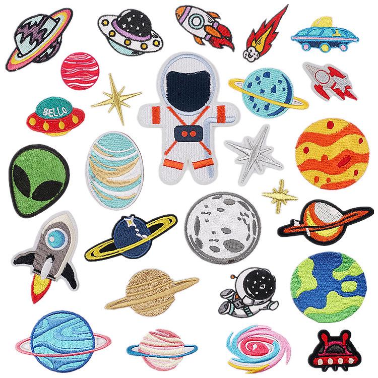Patch Astronaut Rachetă și Planetă Brodat Howling Sky