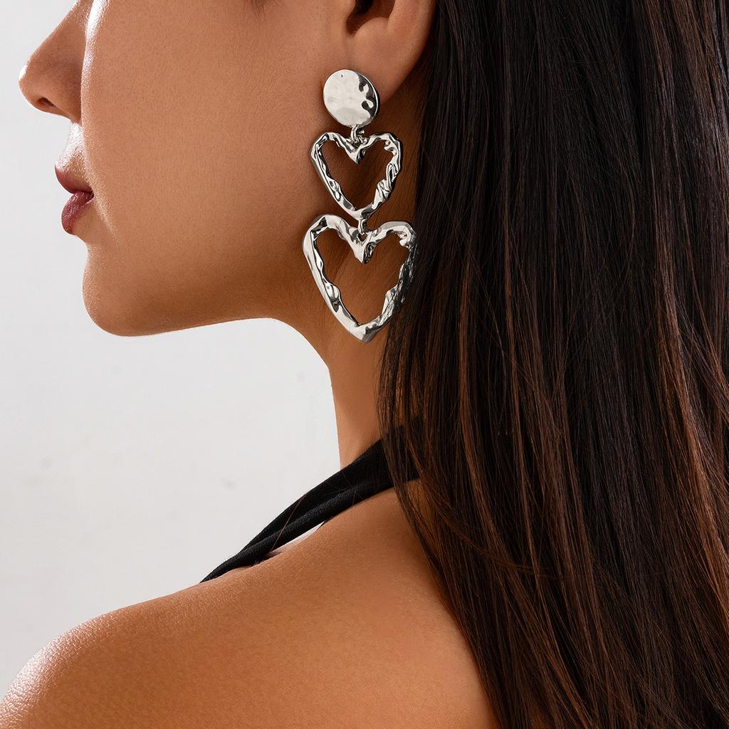 Wind Liquid Love-shaped Fringed Stud Earrings Female, Creative Splicing Lava Earrings Ear